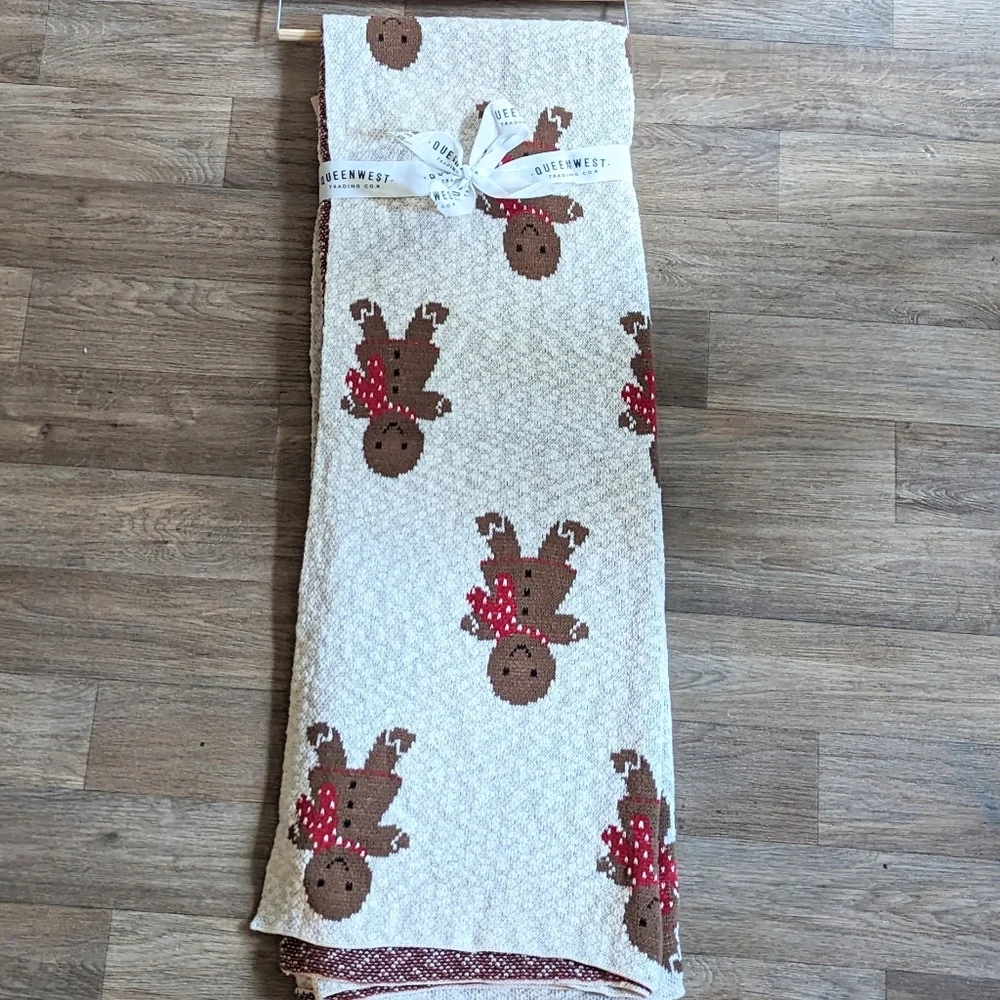 NWT Queenwest Gingerbread Man Knit Blanket Viral Tiktok Christmas